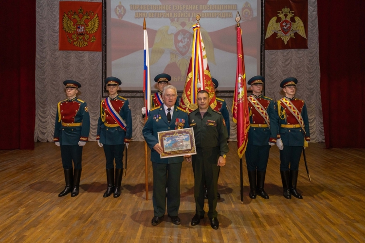 20 ноября 2025 года в военном институте состоялось торжественное собрание, посвящённое Дню ветеранов войск правопорядка