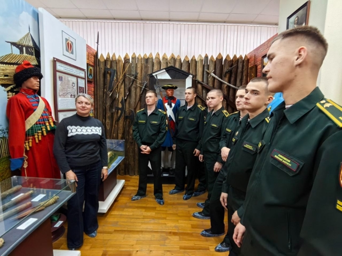 11 ноября 2025 года военнослужащие военного института посетили музей