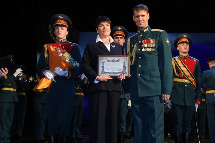 19 ноября 2025 года начальник военного института поздравил Саратовское высшее артиллерийское командное училище