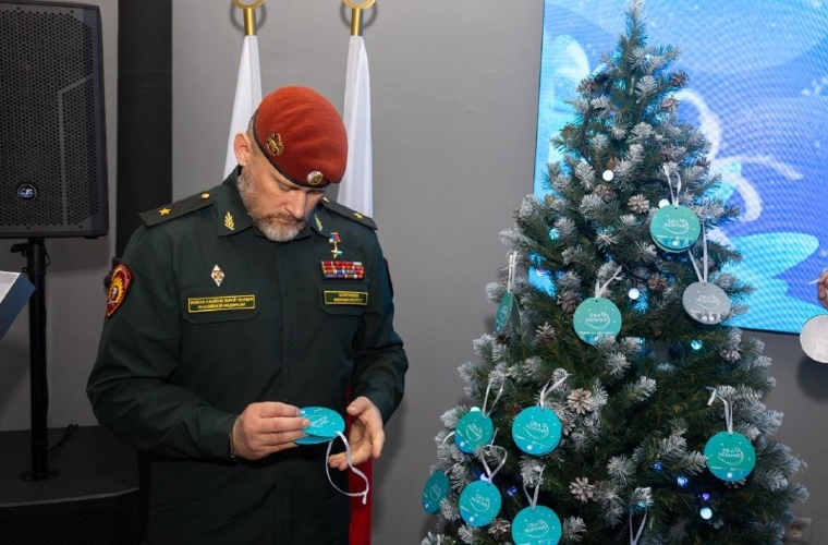 23 декабря 2025 года командование военного института приняло участие в акции «Елка желаний»  