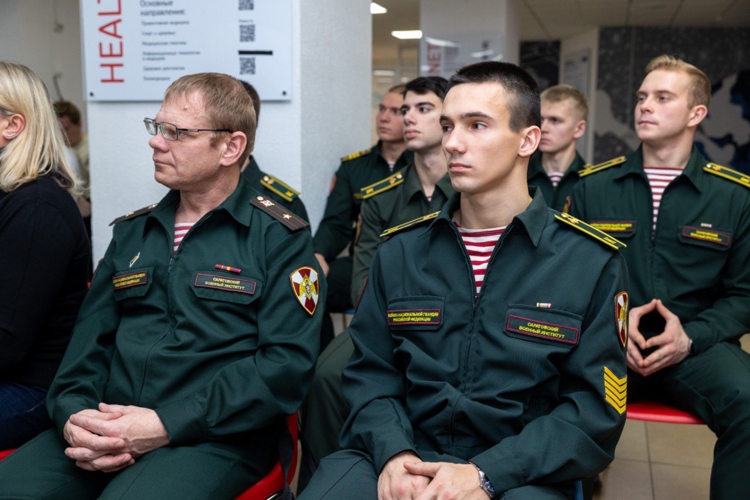 4 декабря 2025 года военнослужащие военного института приняли участие в межрегиональном патриотическом форуме