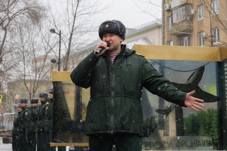 10 декабря 2025 года военнослужащие военного института приняли участие в торжественной церемонии открытия мемориала славы Героев СССР, России и кавалеров Ордена Славы