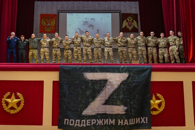 8 декабря 2025 года в военном институте состоялся концерт Михаила Калинкина