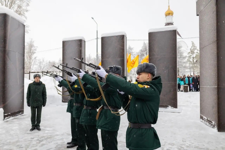 15 февраля 2026 года военнослужащие военного института почтили память воинов-интернационалистов
