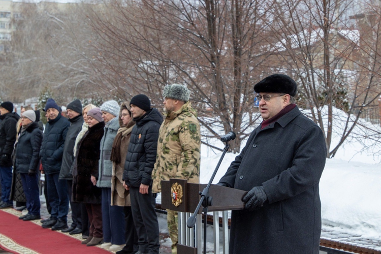 20 февраля 2026 года военнослужащие военного института приняли участие в торжественном построении