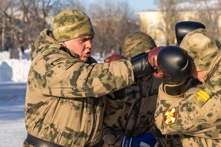 22 февраля 2026 года военнослужащие военного института приняли участие во всероссийской акции «Быть здоровым — это модно»