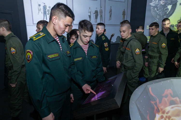 29 января 2026 года военнослужащие военного института приняли участие в открытии масштабной мультимедийной выставки «Росгвардия. История и современность»