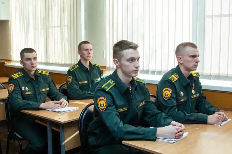 10 февраля 2026 года в военном институте проведена Международная студенческая научно-практическая конференция