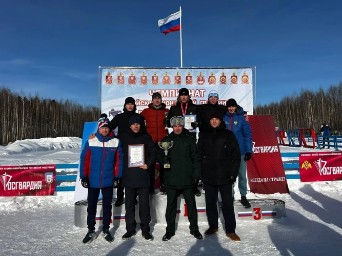 Военнослужащие военного института приняли участие в Чемпионате войск национальной гвардии Российской Федерации по зимнему офицерскому троеборью  