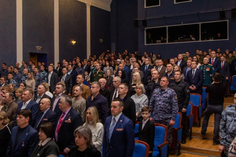 25 марта 2026 года военнослужащие военного института приняли участие в торжественном концерте