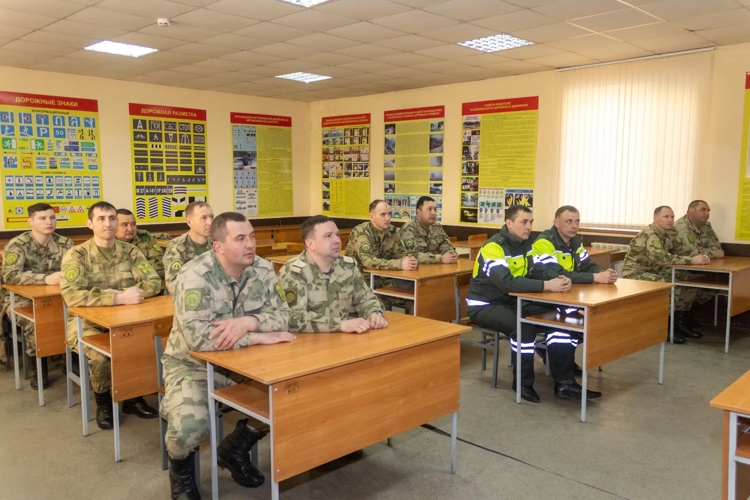 С 1 по 31 марта 2026 года в военном институте проведён комплекс мероприятий по обеспечению безопасности дорожного движения