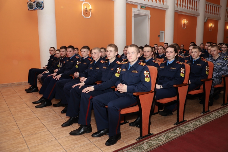 13 апреля 2026 года начальник военного института провёл беседу с кадетами Пермского президентского кадетского училища