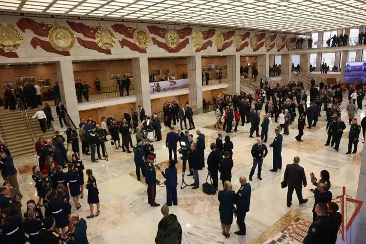 27 марта 2026 года военнослужащие военного института приняли участие в торжественном мероприятии в Кремлевском Дворце