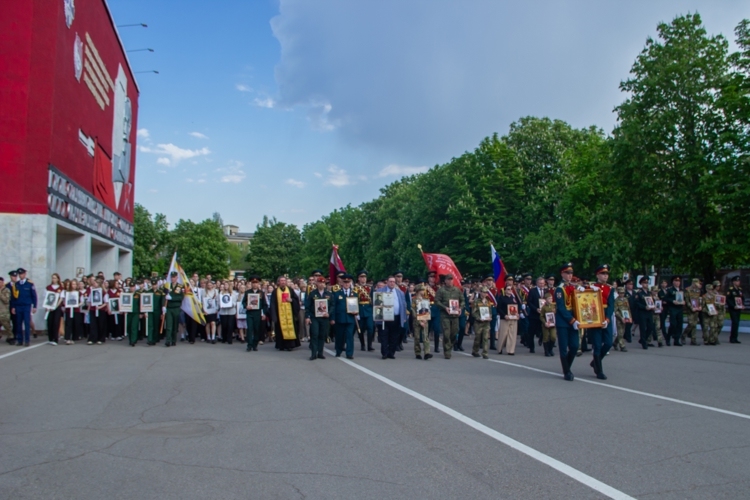 8 мая 2026 года в военном институте проведено шествие «Бессмертного полка»