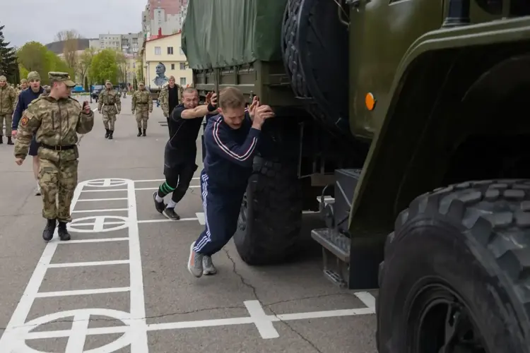 1 мая 2026 года в военном институте проведен спортивный праздник
