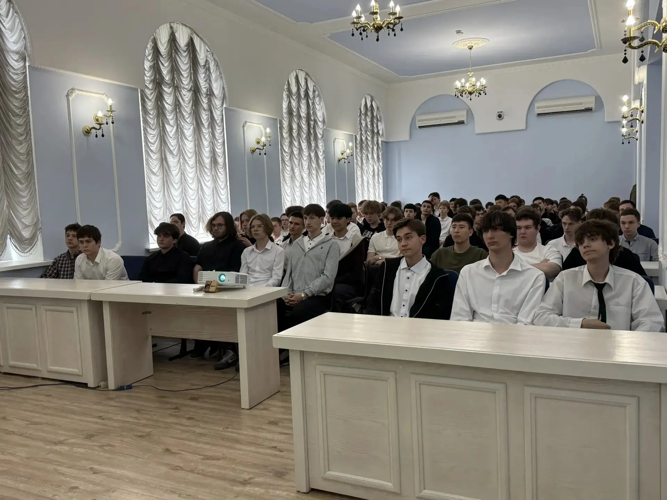 28 мая 2026 года начальник военного института провел встречу со студентами