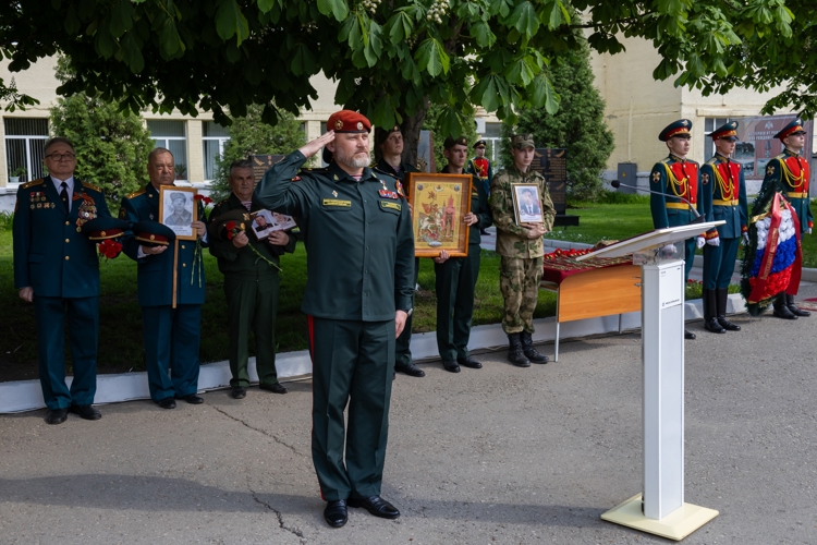 8 мая 2026 года в военном институте проведено шествие «Бессмертного полка»