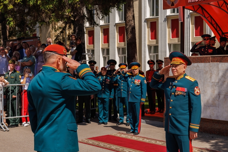27 июня 2026 года начальнику военного института присвоено звание генерал-лейтенант