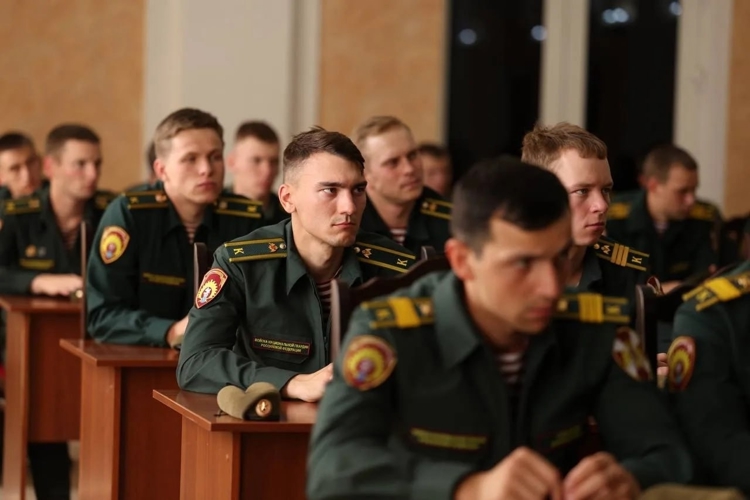 21 июня 2026 года в военном институте проведена лекция Российского общества «Знание»  