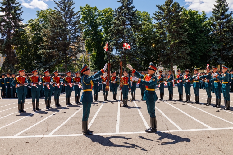 27 июня 2026 года в военном институте состоялся выпуск молодых офицеров.