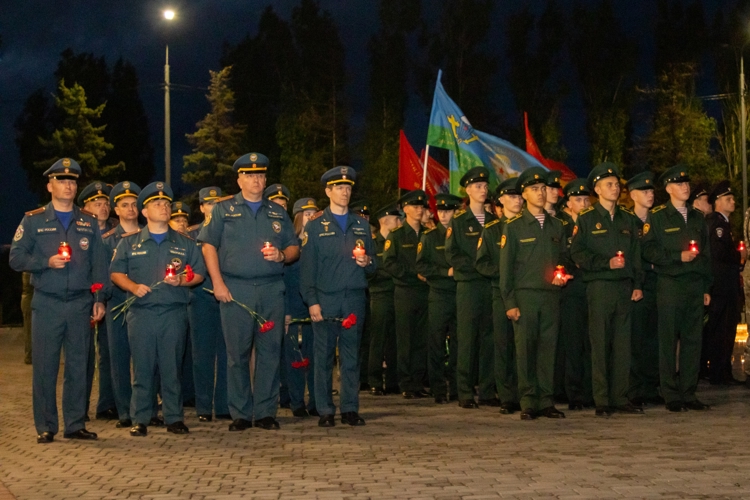 22 июня 2026 года военнослужащие военного института приняли участие в акции «Свеча памяти»  