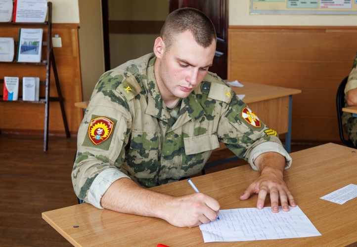 Курсанты военного института успешно сдали экзамен по философии 📚👨🏼‍🎓