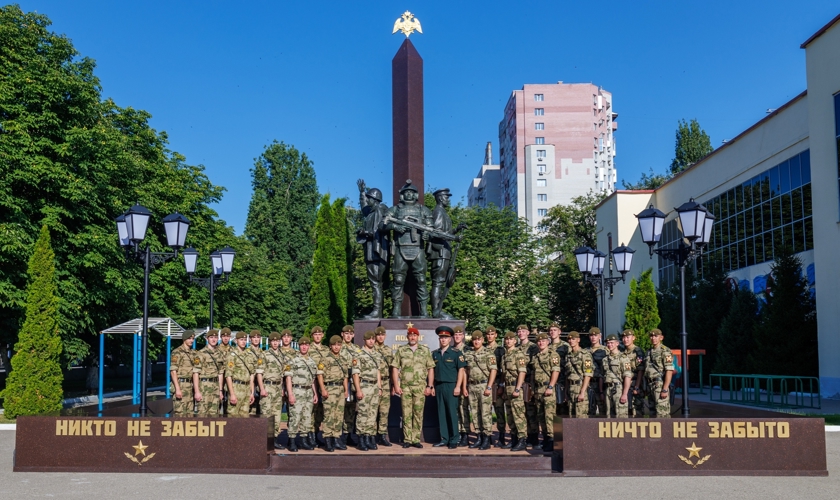 20 июля 2026 года состоялось награждение курсантов 3 взвода 8 роты 4 батальона, принимавших участие в специальном спортивном комплексе «Спортсмен Росгвардии»🏆🥇