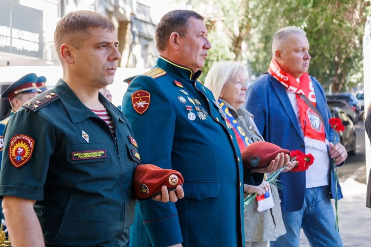 Военнослужащие военного института приняли участие в памятном мероприятии