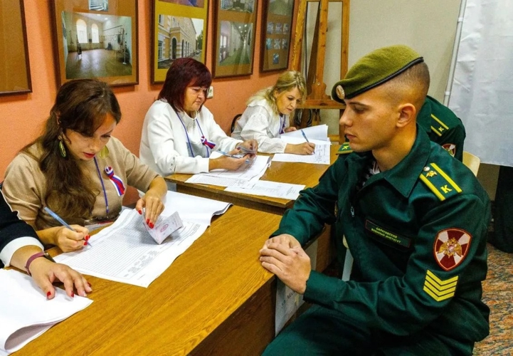 Личный состав военного института принял участие в выборах депутатов Государственной Думы  