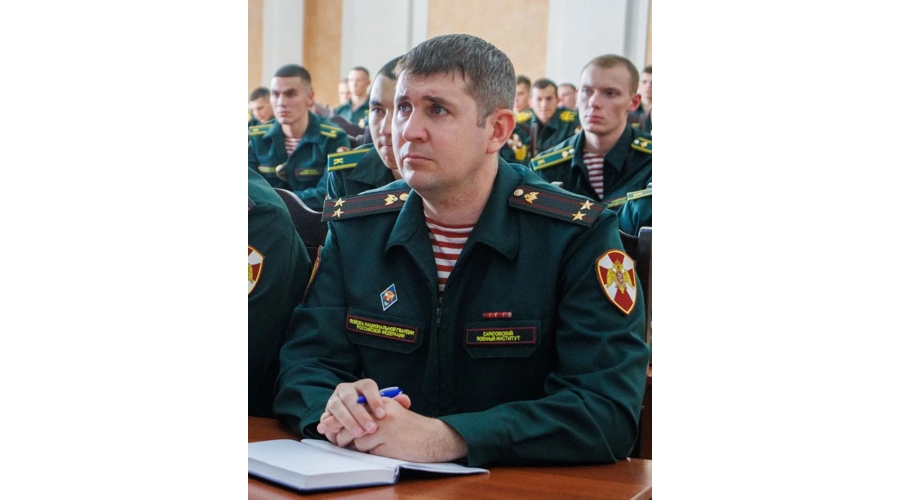 Личный состав военного института принял участие в открытом диалоге с Генеральным консулом