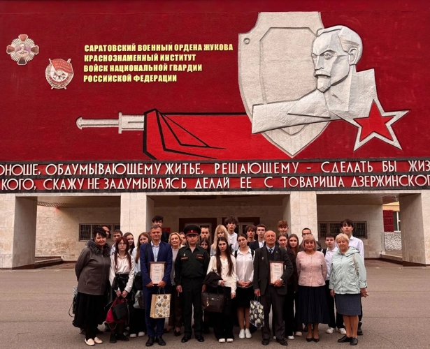 Учащимся Саратовского лицея проведена экскурсия по музейному комплексу военного института