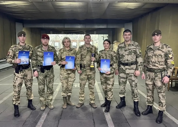 Сборная команда военного института стала победителем соревнований по стрельбе из пистолета