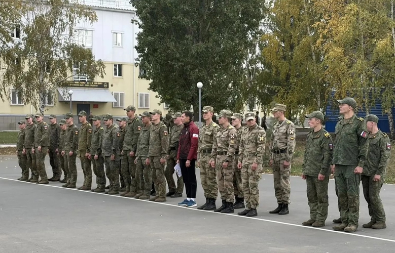  Сборная команда военного института стала победителем Чемпионата по метанию гранаты      