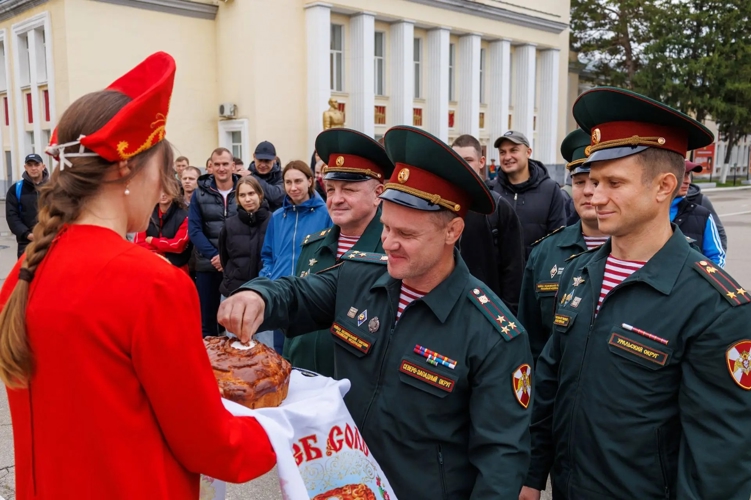 Военный институт принял участие в организации и проведении чемпионата Росгвардии по плаванию      