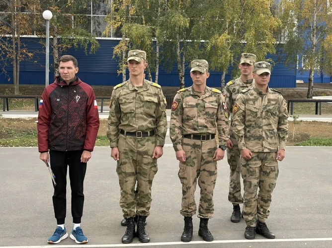  Сборная команда военного института стала победителем Чемпионата по метанию гранаты      