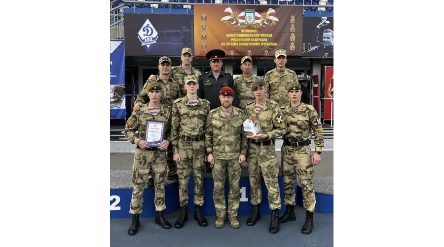 Личный состав военного института принял участие в Чемпионате Росгвардии по летнему офицерскому троеборью