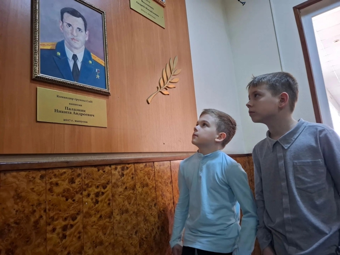В военном институте проведен урок мужества