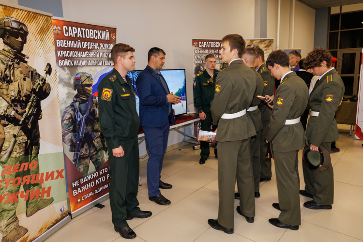 Военнослужащие военного института приняли участие в мероприятии «Хранители истории»